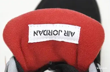 4 - JORDAN (2019)  CEMENT BRED 308497-060 BLACK 0703
